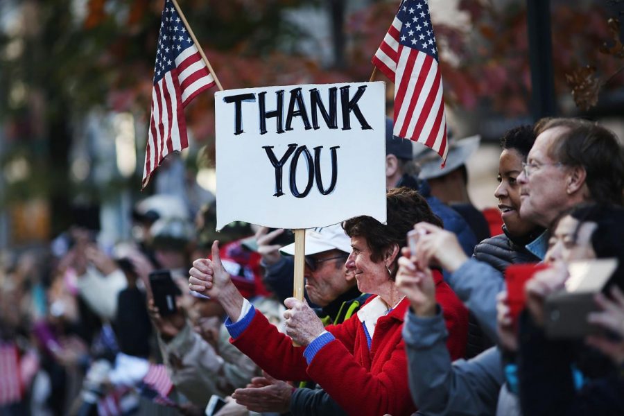 veterans-day-how-it-different-memorial-day.jpg (2500×1667) (newsweek.com)